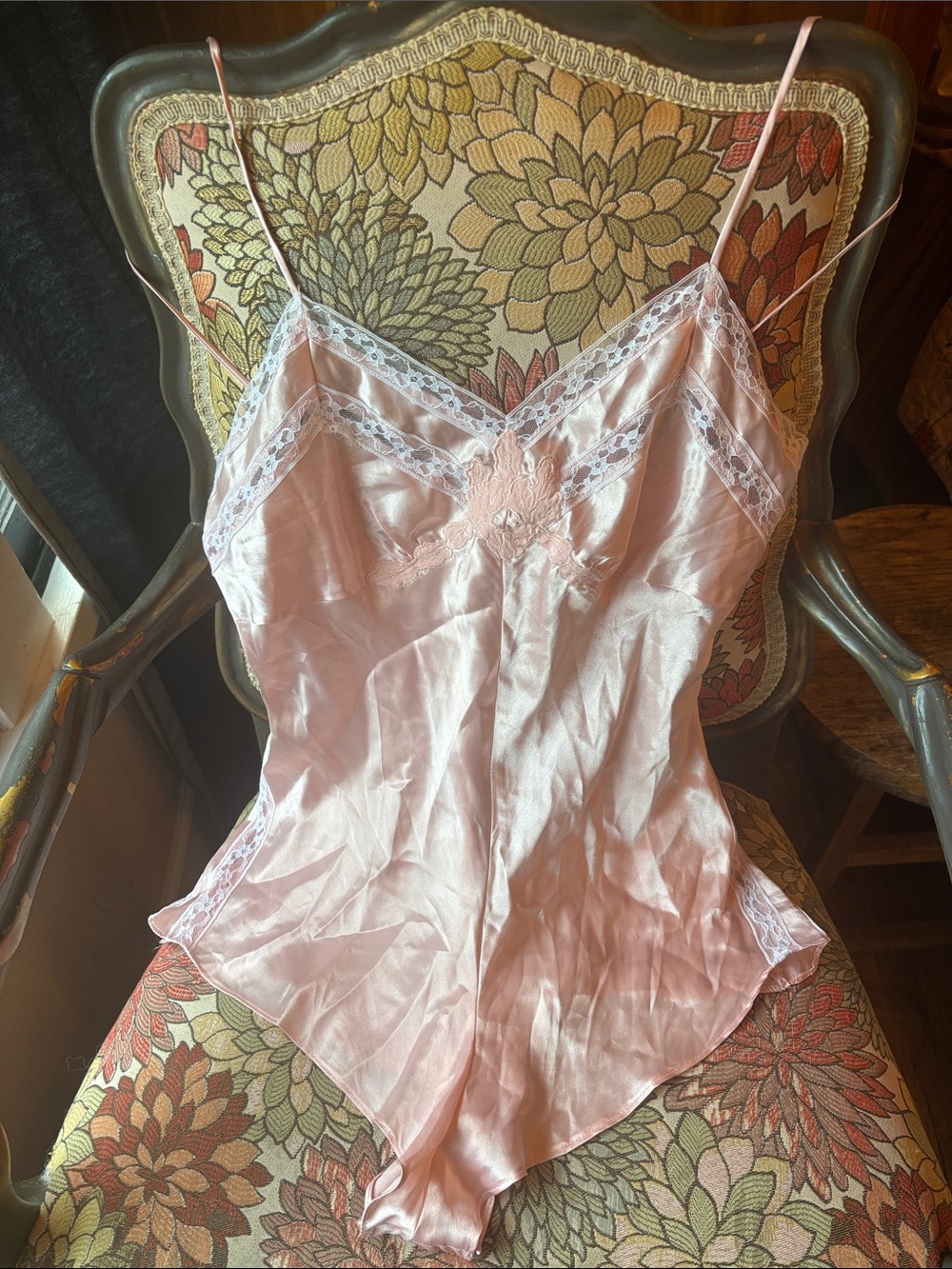 Vintage 80’s Victoria secret Pink Lace-Trim Satin Teddy